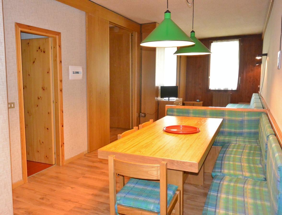Appartamenti La Maison De Vacances Breuil-Cervinia Eksteriør billede