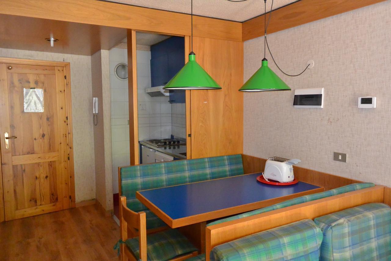 Appartamenti La Maison De Vacances Breuil-Cervinia Eksteriør billede